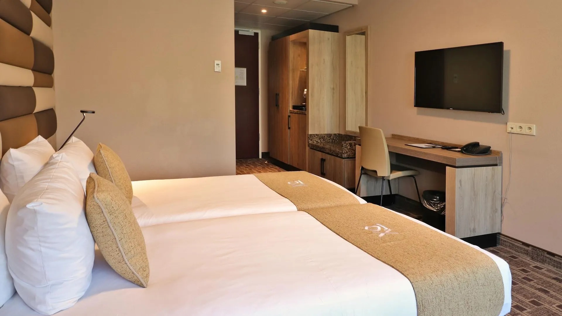 Xo Hotels Blue Square Amszterdam