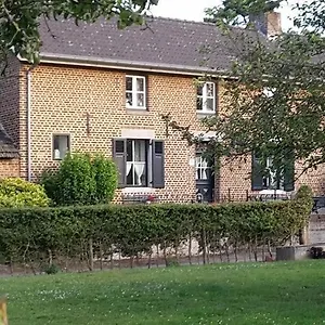 Hoeve Op De Maastricht